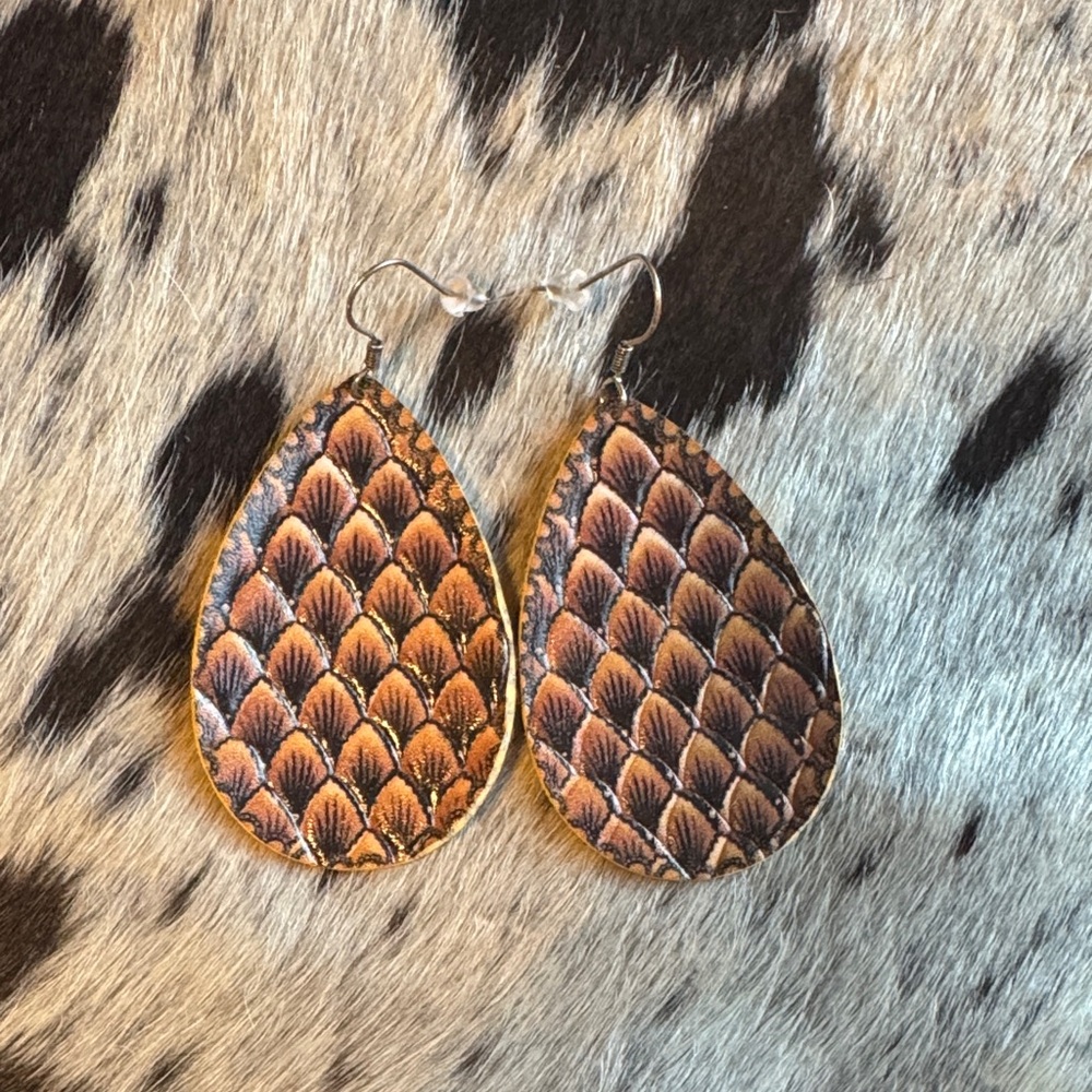 Brown Teardrop Patterned Earrings